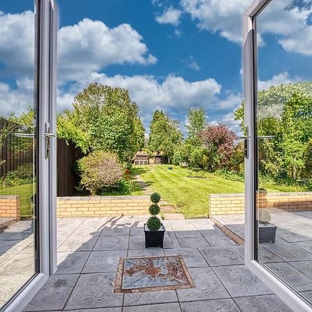 Elegant 5 Bed House - Sleeps 9, Central Solihull, Nec, Jlr, Hs2, Resorts World, Airport Business And Leisure Stays, エクステリア 写真