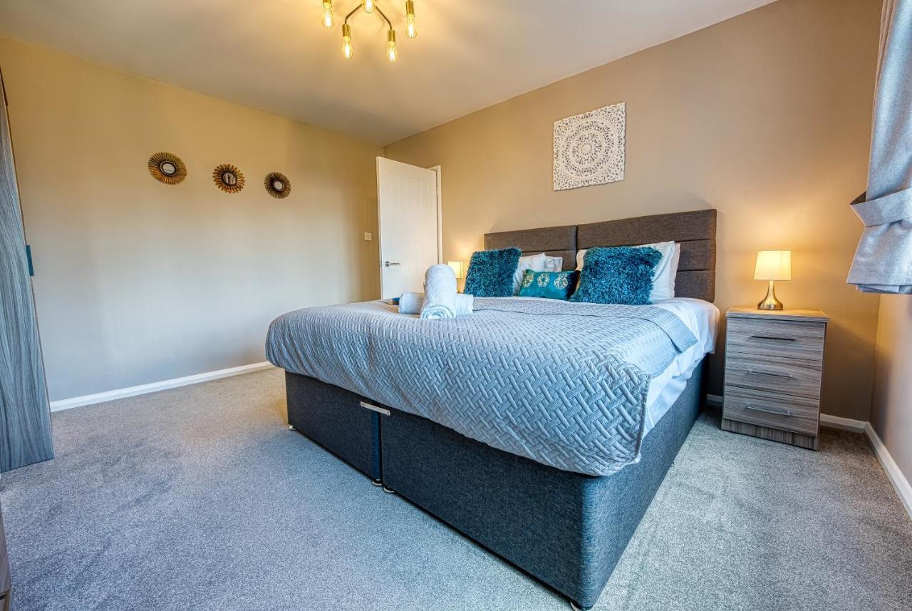 Elegant 5 Bed House - Sleeps 9, Central Solihull, Nec, Jlr, Hs2, Resorts World, Airport Business And Leisure Stays, エクステリア 写真